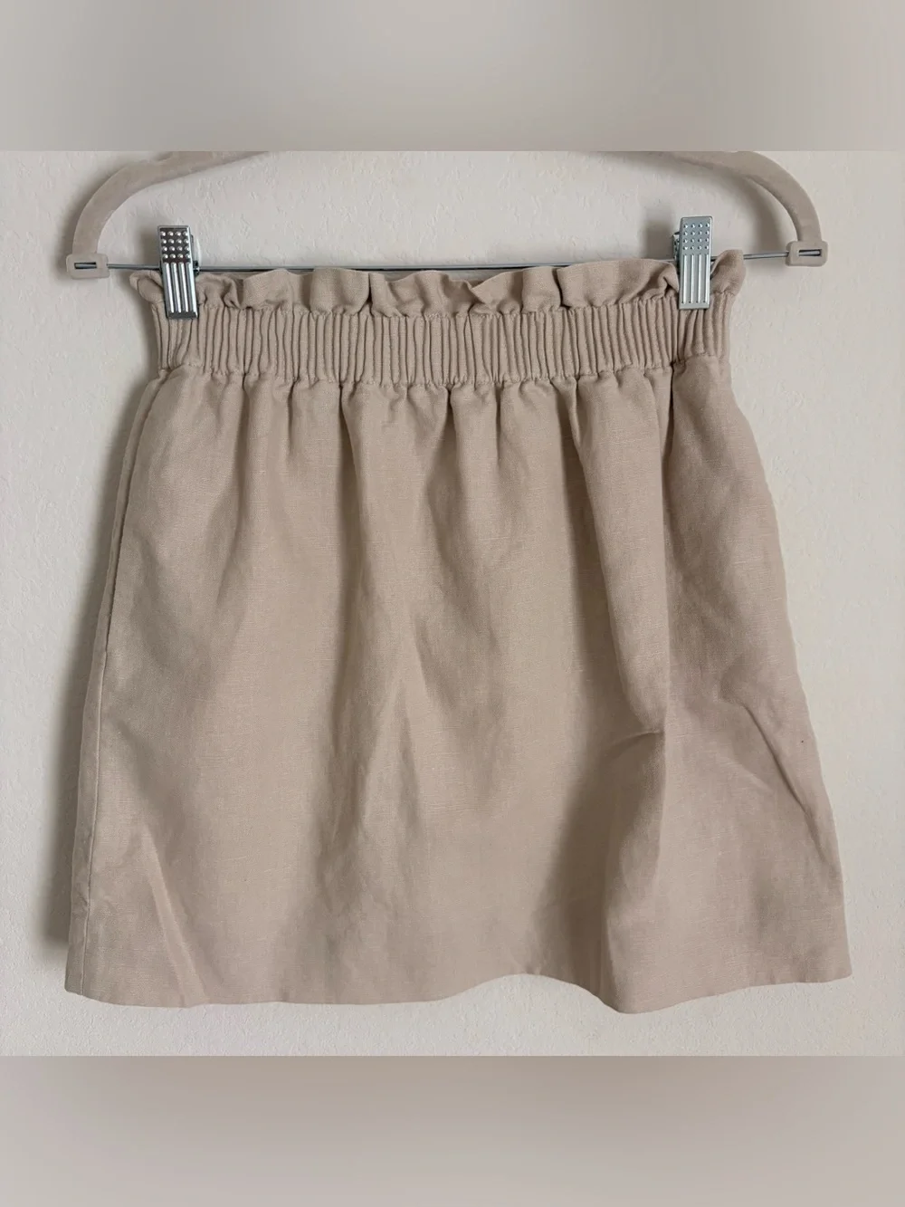 J. Crew Beige Paperbag Waist Mini Skirt size 2